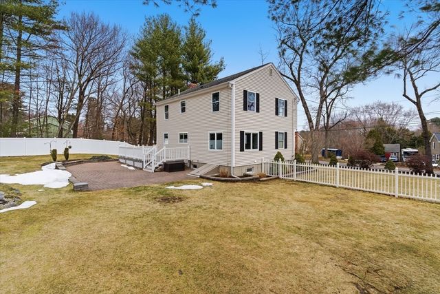 187 Pike Street, Tewksbury, MA 01876