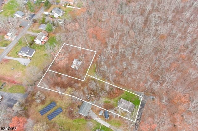 6 Woodlawn Ave, Frankford Twp., NJ 07826