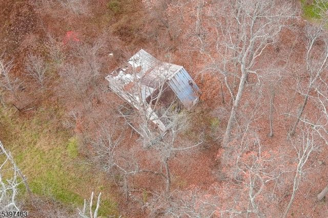 6 Woodlawn Ave, Frankford Twp., NJ 07826