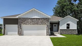 1004 NE 12th Street, Grimes, IA 50111