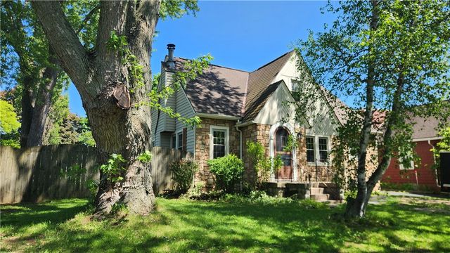 263 Crestwood Boulevard, Gates, NY 14624
