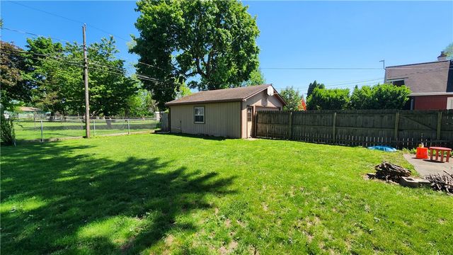 263 Crestwood Boulevard, Gates, NY 14624