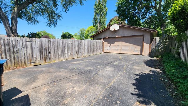 263 Crestwood Boulevard, Gates, NY 14624