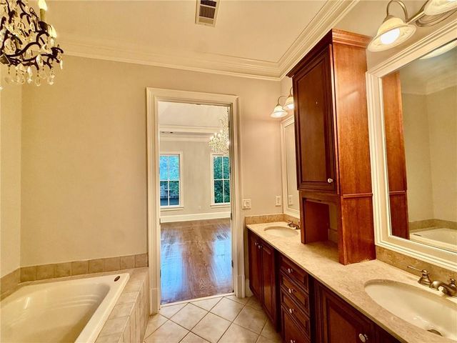 3044 Stone Gate Drive NE, Atlanta, GA 30324