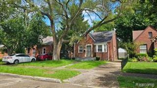 17834 Bradford Avenue, Detroit, MI 48205
