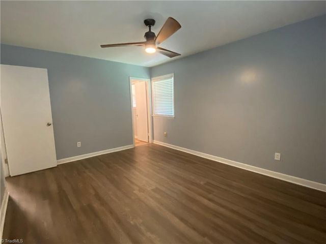 2413 Sandy Court, Kernersville, NC 27284