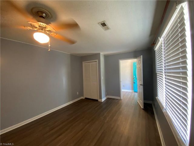 2413 Sandy Court, Kernersville, NC 27284