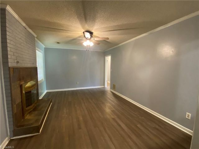 2413 Sandy Court, Kernersville, NC 27284