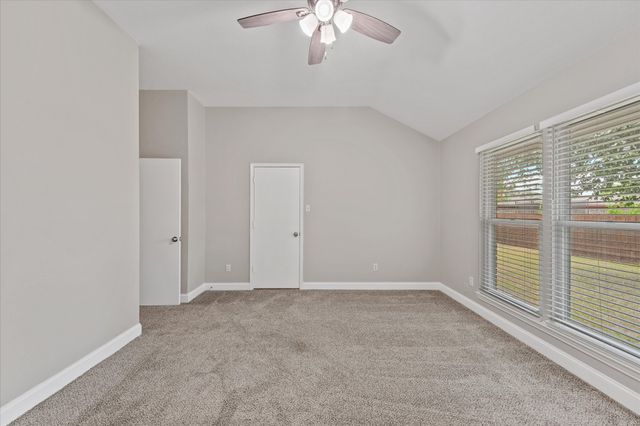 670 Honeysuckle Lane, Cedar Hill, TX 75104