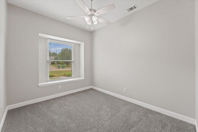 670 Honeysuckle Lane, Cedar Hill, TX 75104