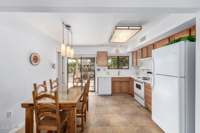 18014 N 136TH Avenue, Sun City West, AZ 85375