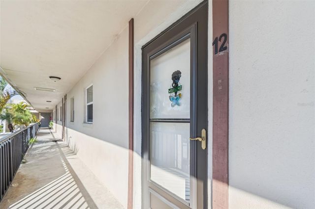 2750 E BAY DRIVE 12B, Largo, FL 33771