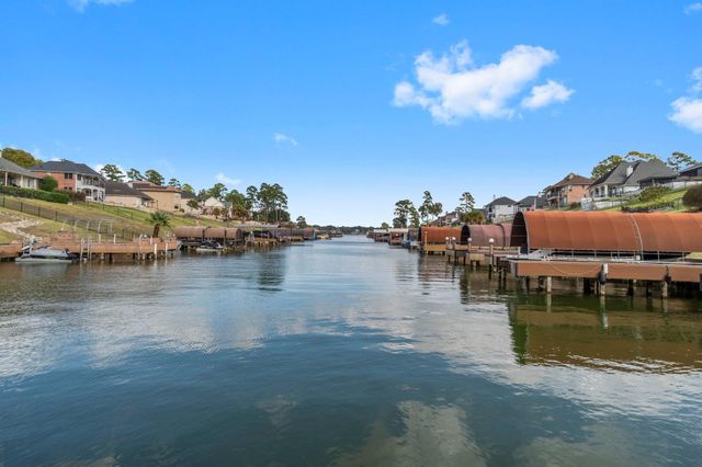 18818 E Cool Breeze Lane, Montgomery, TX 77356