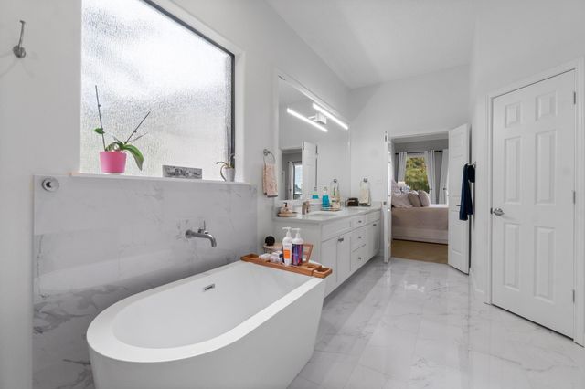 18818 E Cool Breeze Lane, Montgomery, TX 77356