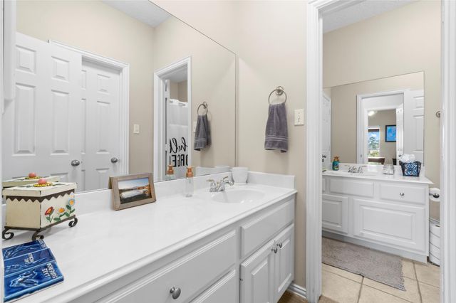 18818 E Cool Breeze Lane, Montgomery, TX 77356