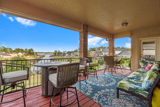 18818 E Cool Breeze Lane, Montgomery, TX 77356