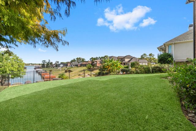 18818 E Cool Breeze Lane, Montgomery, TX 77356