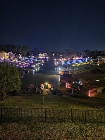 18818 E Cool Breeze Lane, Montgomery, TX 77356