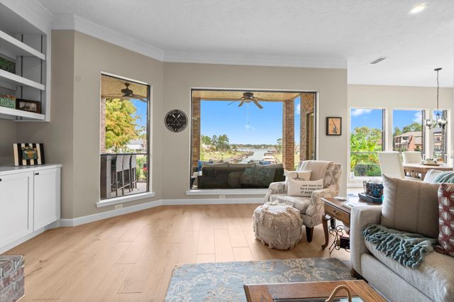 18818 E Cool Breeze Lane, Montgomery, TX 77356