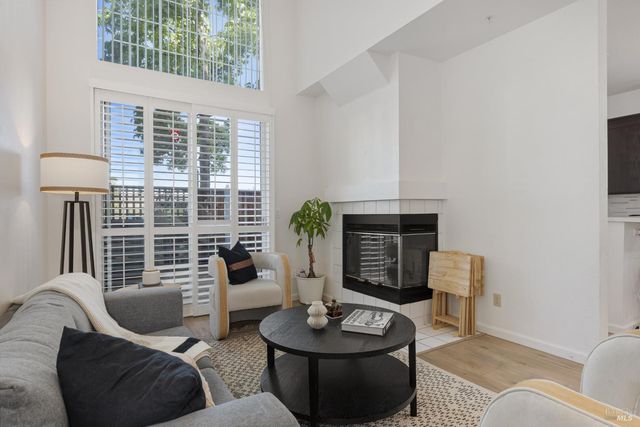 130 Manchester Dr, Fairfield, CA 94533