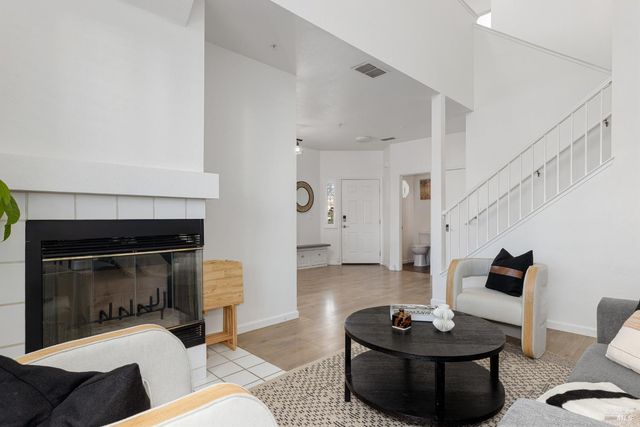 130 Manchester Dr, Fairfield, CA 94533