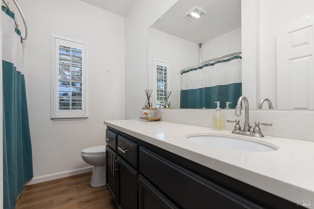 130 Manchester Dr, Fairfield, CA 94533