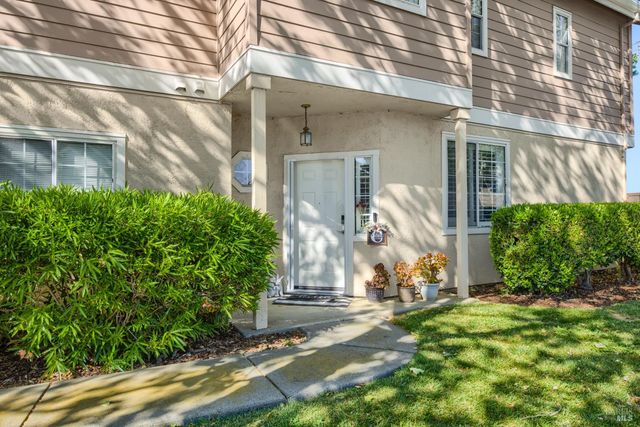 130 Manchester Dr, Fairfield, CA 94533