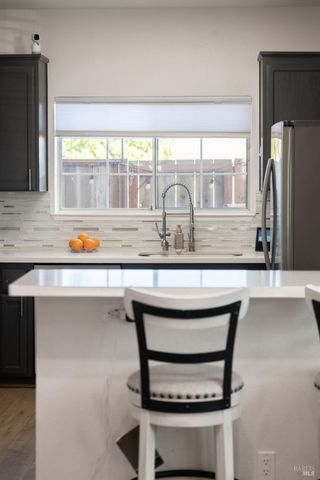 130 Manchester Dr, Fairfield, CA 94533