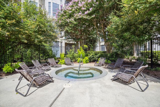 5353 Memorial Drive 1017, Houston, TX 77007