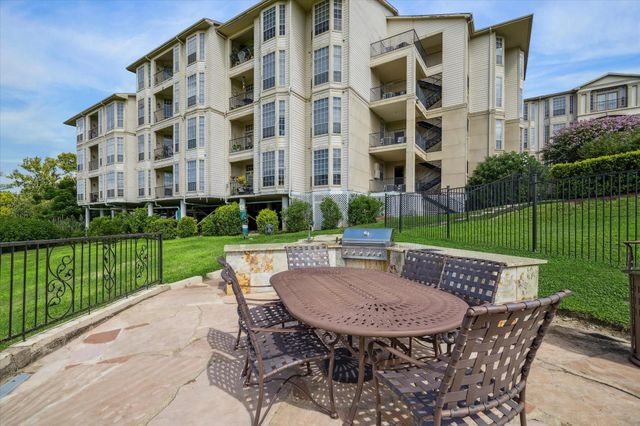 5353 Memorial Drive 1017, Houston, TX 77007