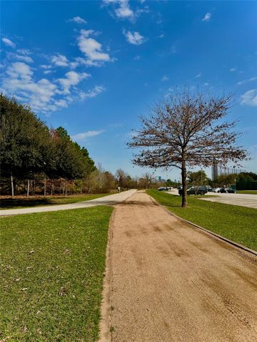 5353 Memorial Drive 1017, Houston, TX 77007