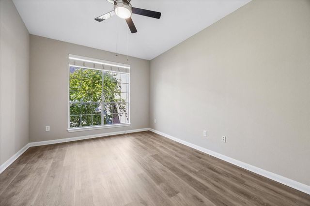 5353 Memorial Drive 1017, Houston, TX 77007