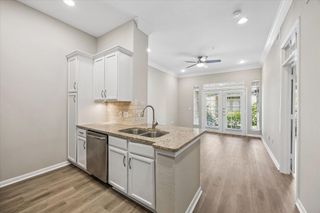5353 Memorial Drive 1017, Houston, TX 77007