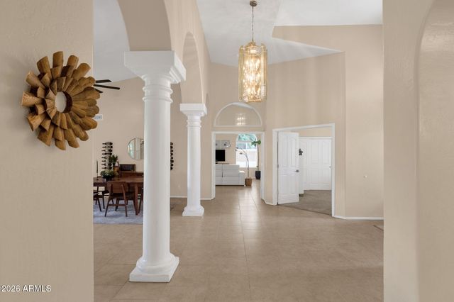 1542 E CATAMARAN Drive, Gilbert, AZ 85234