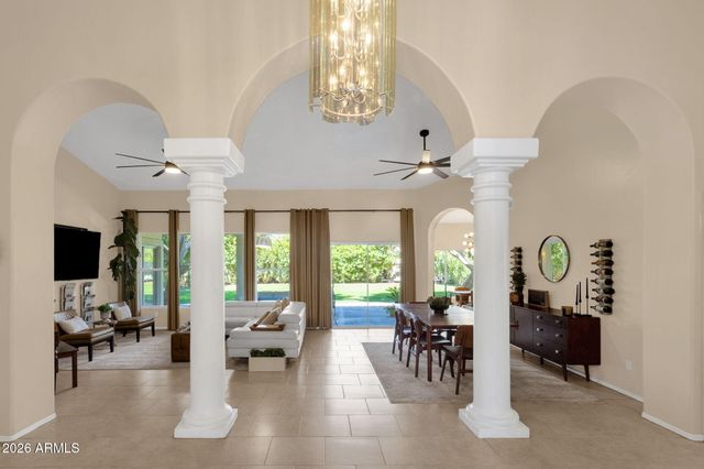 1542 E CATAMARAN Drive, Gilbert, AZ 85234