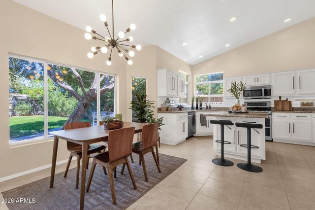 1542 E CATAMARAN Drive, Gilbert, AZ 85234