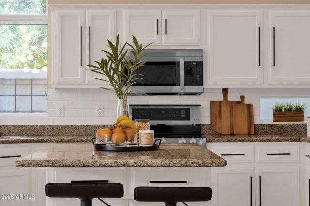 1542 E CATAMARAN Drive, Gilbert, AZ 85234