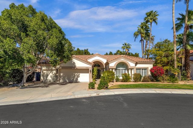 1542 E CATAMARAN Drive, Gilbert, AZ 85234