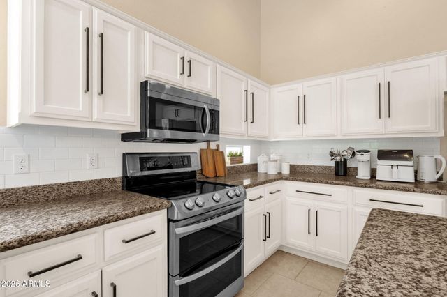 1542 E CATAMARAN Drive, Gilbert, AZ 85234