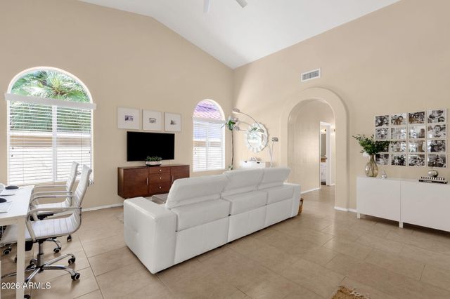 1542 E CATAMARAN Drive, Gilbert, AZ 85234