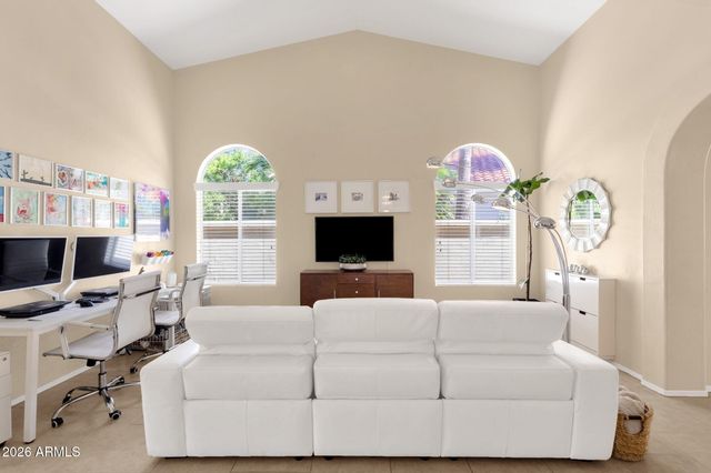 1542 E CATAMARAN Drive, Gilbert, AZ 85234