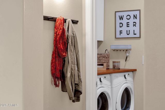 1542 E CATAMARAN Drive, Gilbert, AZ 85234