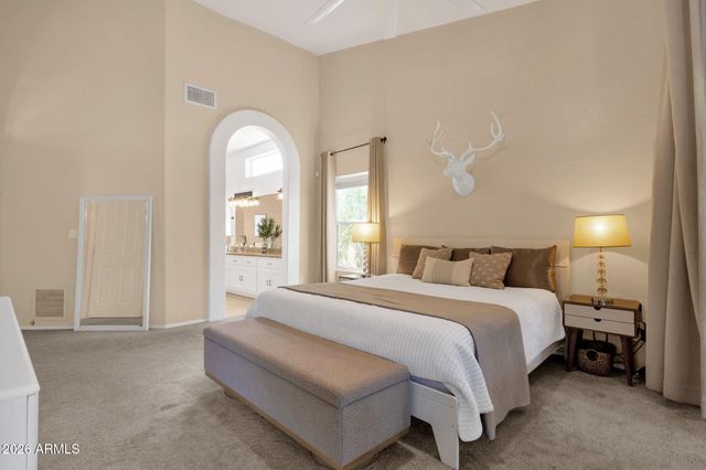 1542 E CATAMARAN Drive, Gilbert, AZ 85234