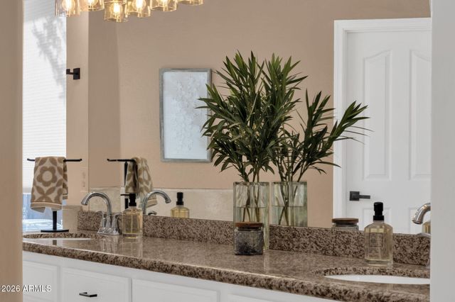 1542 E CATAMARAN Drive, Gilbert, AZ 85234