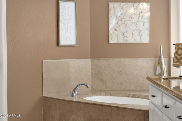 1542 E CATAMARAN Drive, Gilbert, AZ 85234