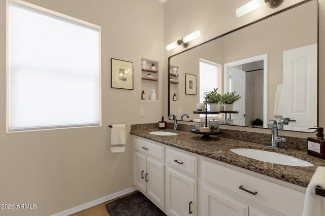 1542 E CATAMARAN Drive, Gilbert, AZ 85234