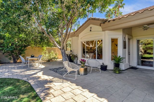 1542 E CATAMARAN Drive, Gilbert, AZ 85234