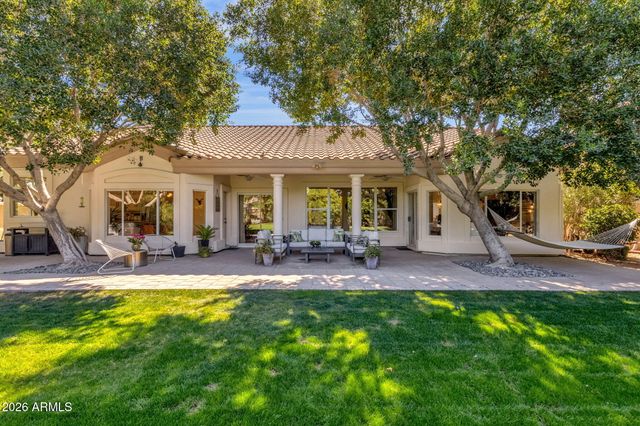 1542 E CATAMARAN Drive, Gilbert, AZ 85234