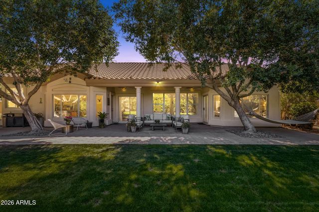 1542 E CATAMARAN Drive, Gilbert, AZ 85234