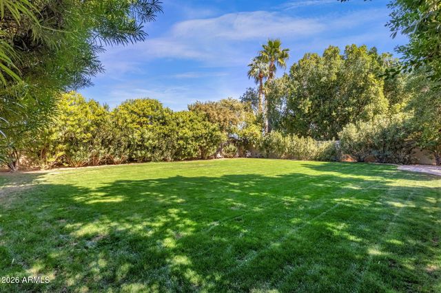 1542 E CATAMARAN Drive, Gilbert, AZ 85234